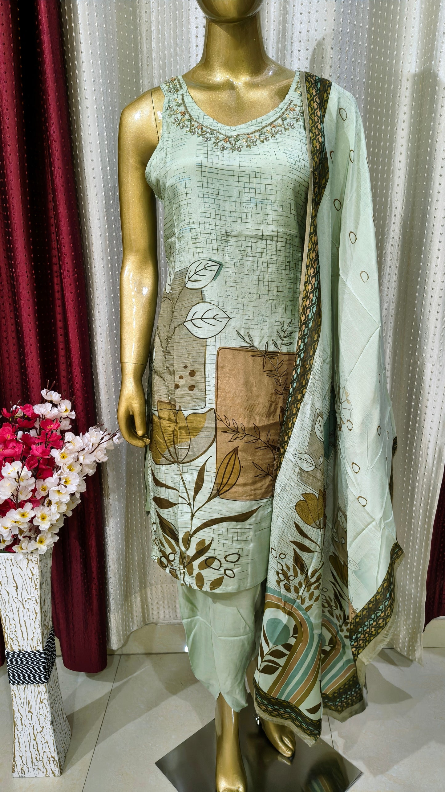 Pure Muslin cut Sleeve Suit with Lungi Style Floral Printed Design
